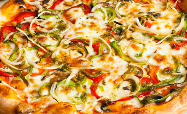 10 mouthwatering cheesy Pizza Recipe